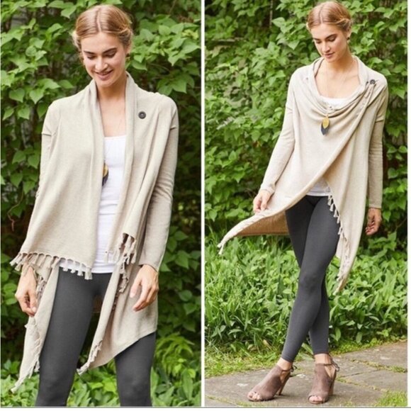 Matilda Jane Come On Over Fringe Wrap Drape Sweater Size Medium Beige M8 - Picture 1 of 11